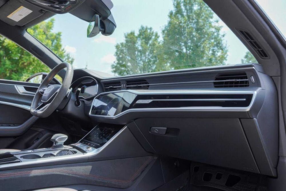 Audi RS7 quattro      2022
