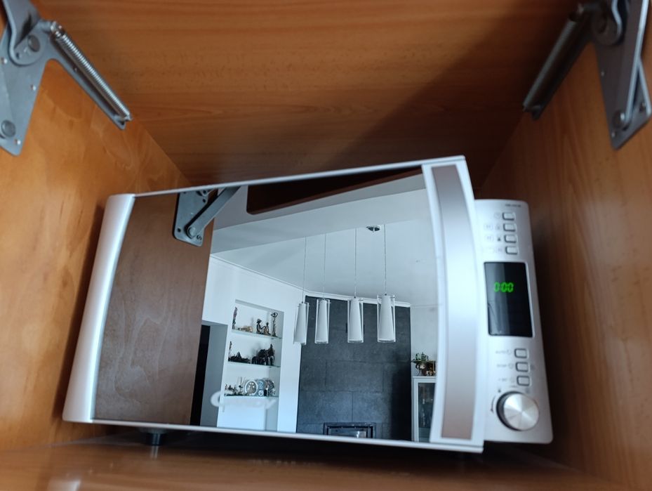 Microondas com função grill