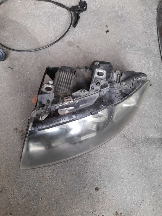 Audi A4 B6 CABRIO XENON lampa lewa przednia przód EUROPA 8H0.941.003AE