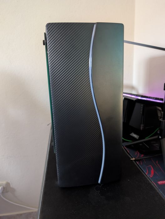 Caixa Micro ATX com RGB