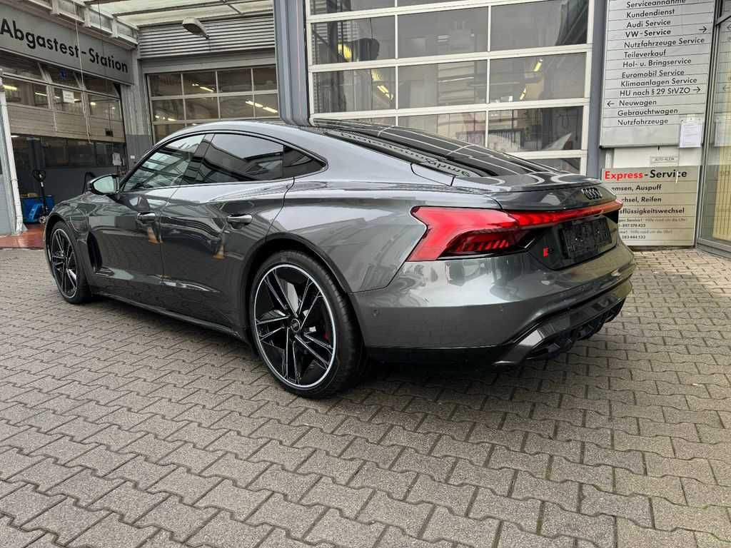 Бампер Audi RS e-tron GT разборка етрон Ауди.