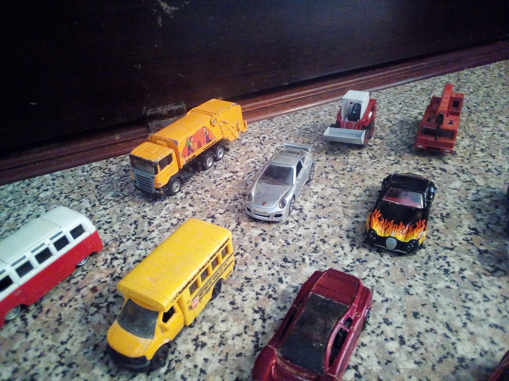 Conjunto de 10 Carrinhos Diversos