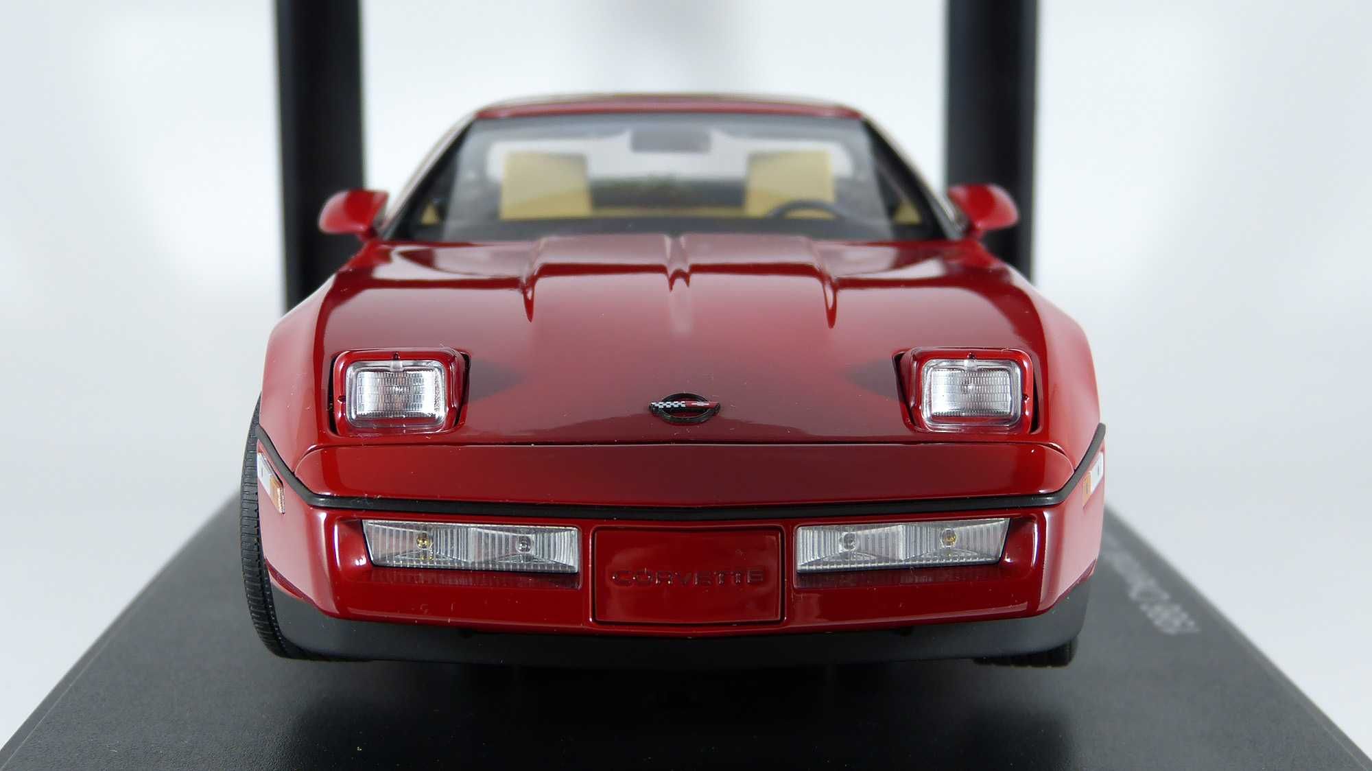 Model 1:18 AUTOart Chevrolet Corvette C4 1986 red (71241)