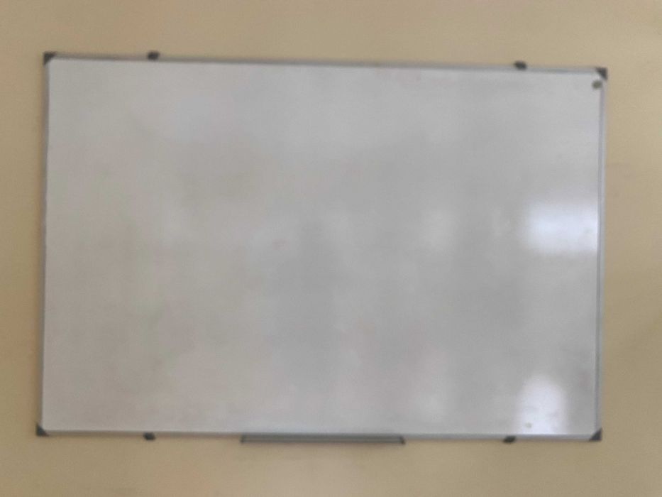Quadro branco vários tamanhos como novos.