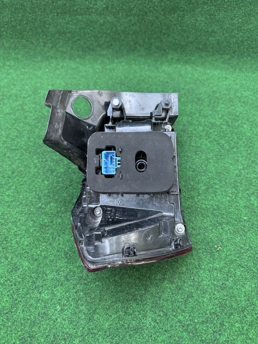 VW Volkswagen Passat B8 Lift R-line Lampa Prawa Tylna Tył Led