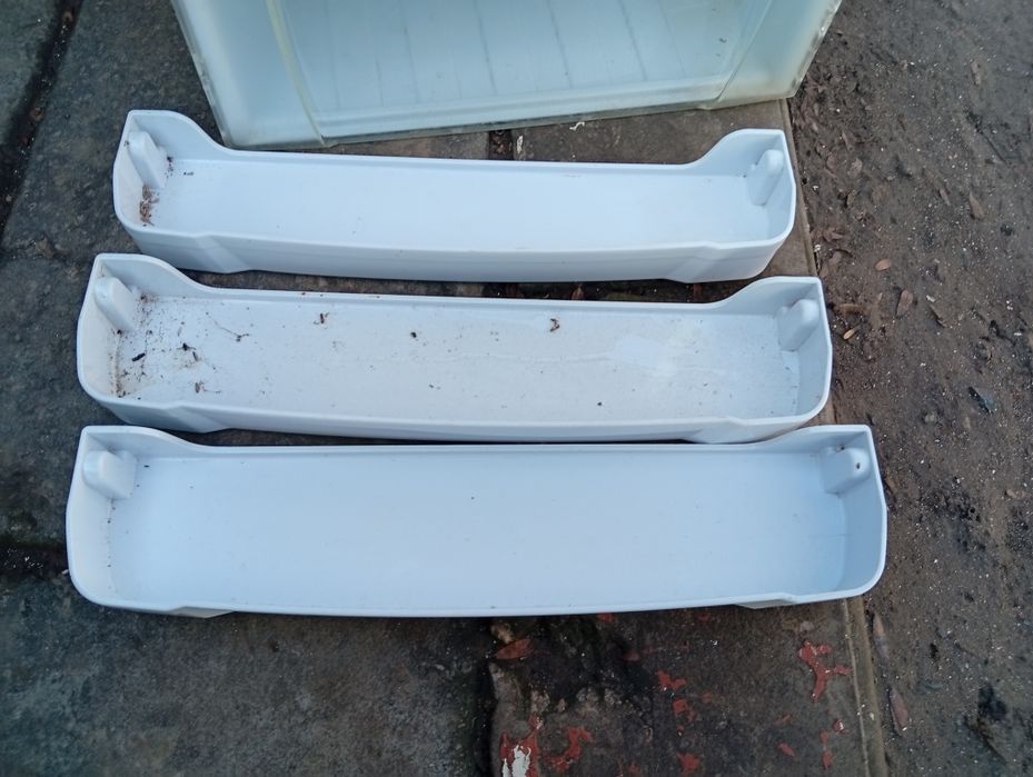 Ящики,полочки холодильника INDEZID бу