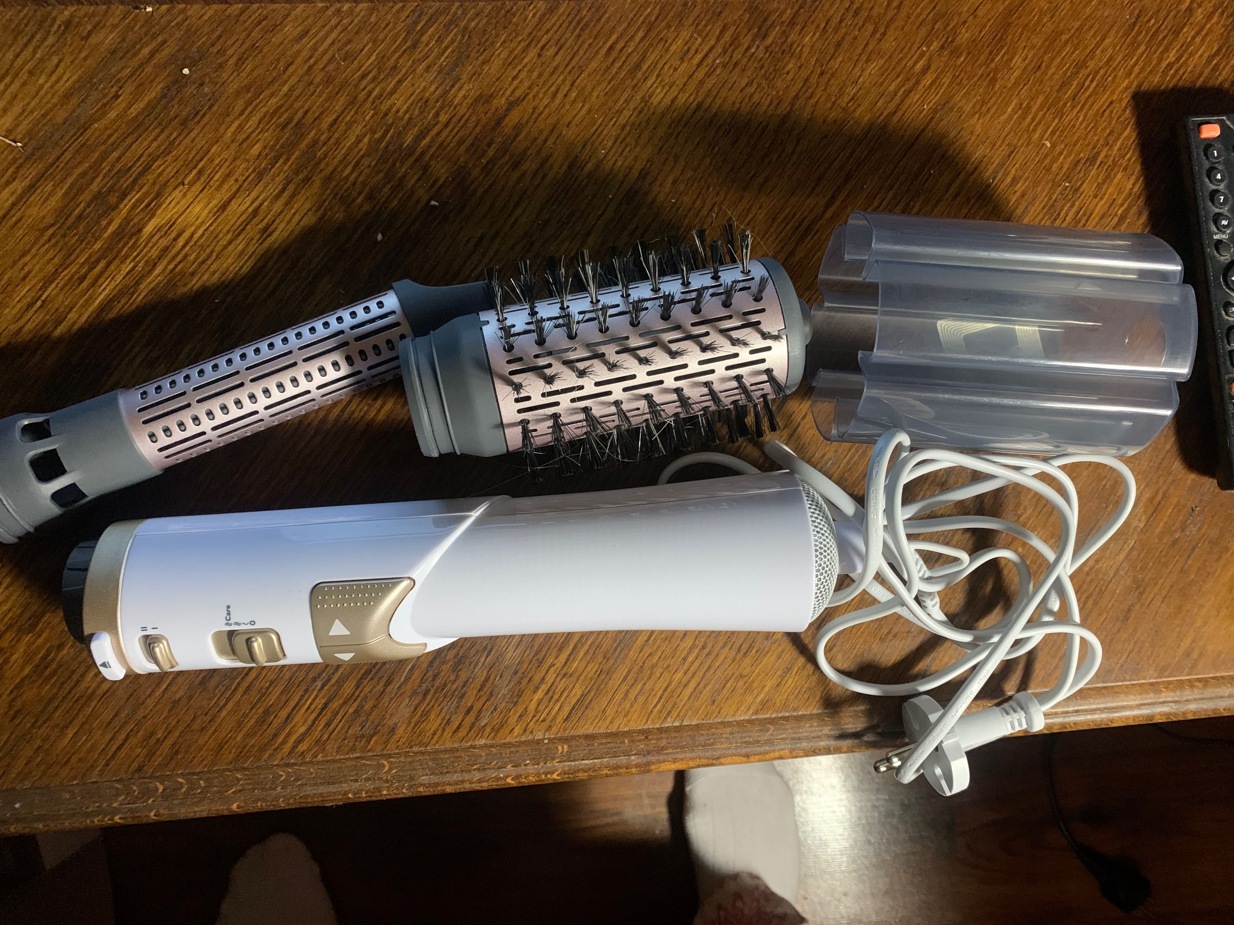 Фен-щетка PHILIPS  HP8664/00 Dynamic Volumebrush