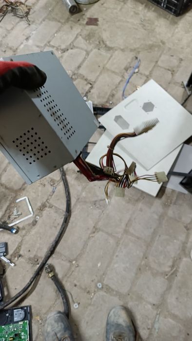 Zasilacz komputerowy 300W