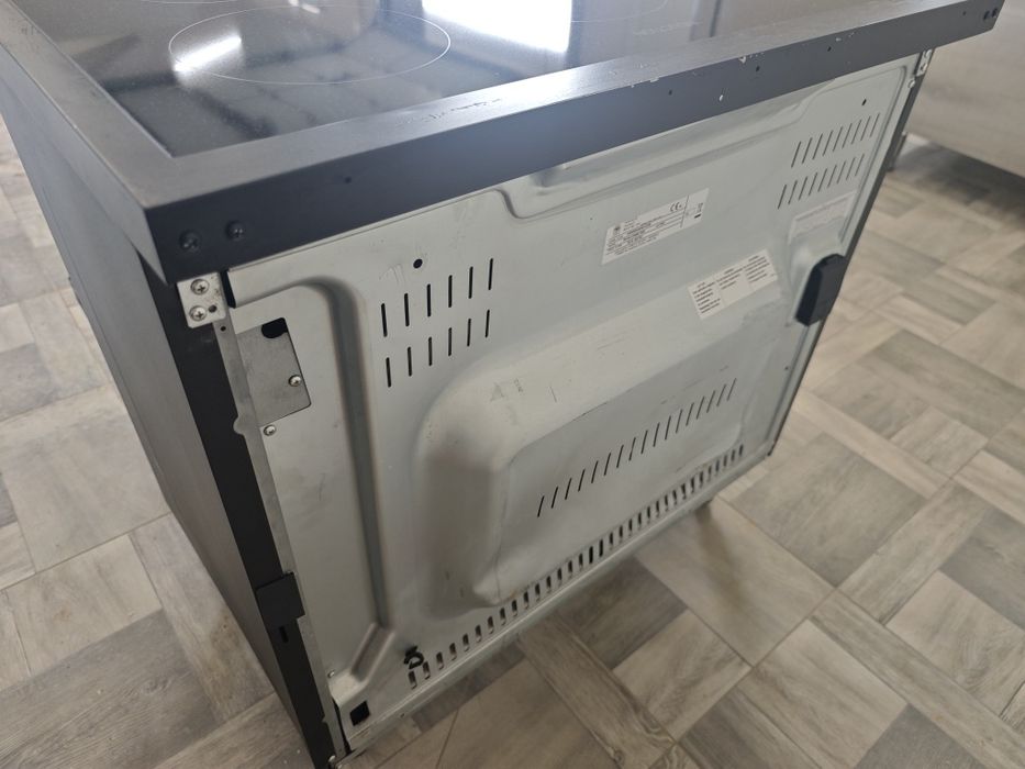 Професійна індукційна плита Bertazzoni Італія