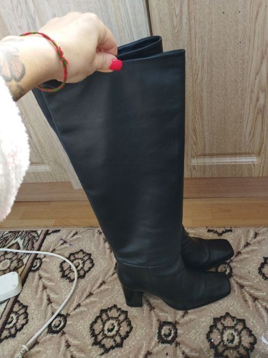 Казаки,сапоги , кроссовки натуральная кожа Zara 37-38р