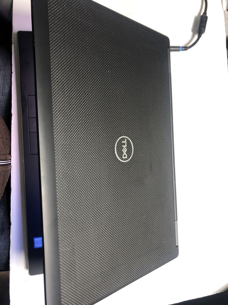 ТОП 17" IPS Dell Precision 7730 i7-8850H AMD 4GB / Quadro 6 - 16GB Win