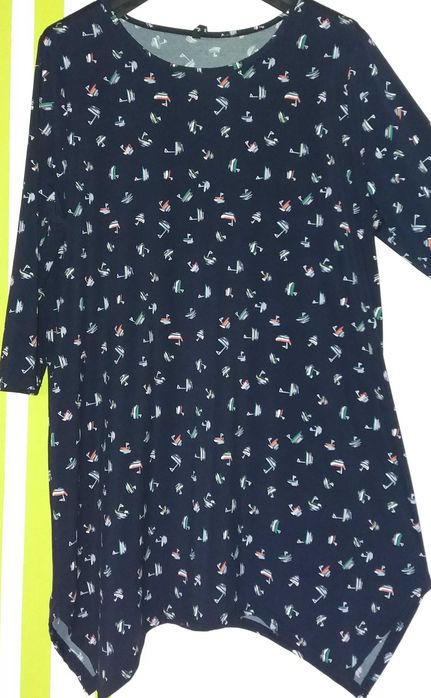 XL Nienoszona tunika granatowe tło