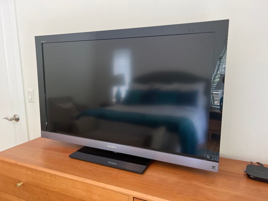 Telewizor 46 cali Sony Bravia KDL-46EX500 cena 699 zł