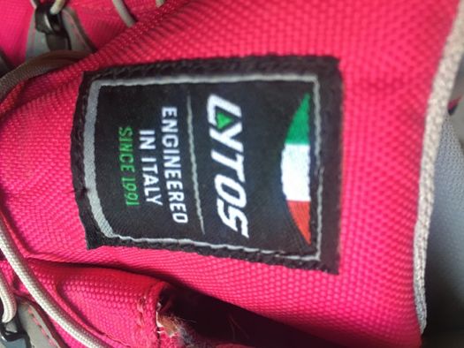 Ботинки для туризма девочки размер 35 почти новые фирма LYTOS (Италия)