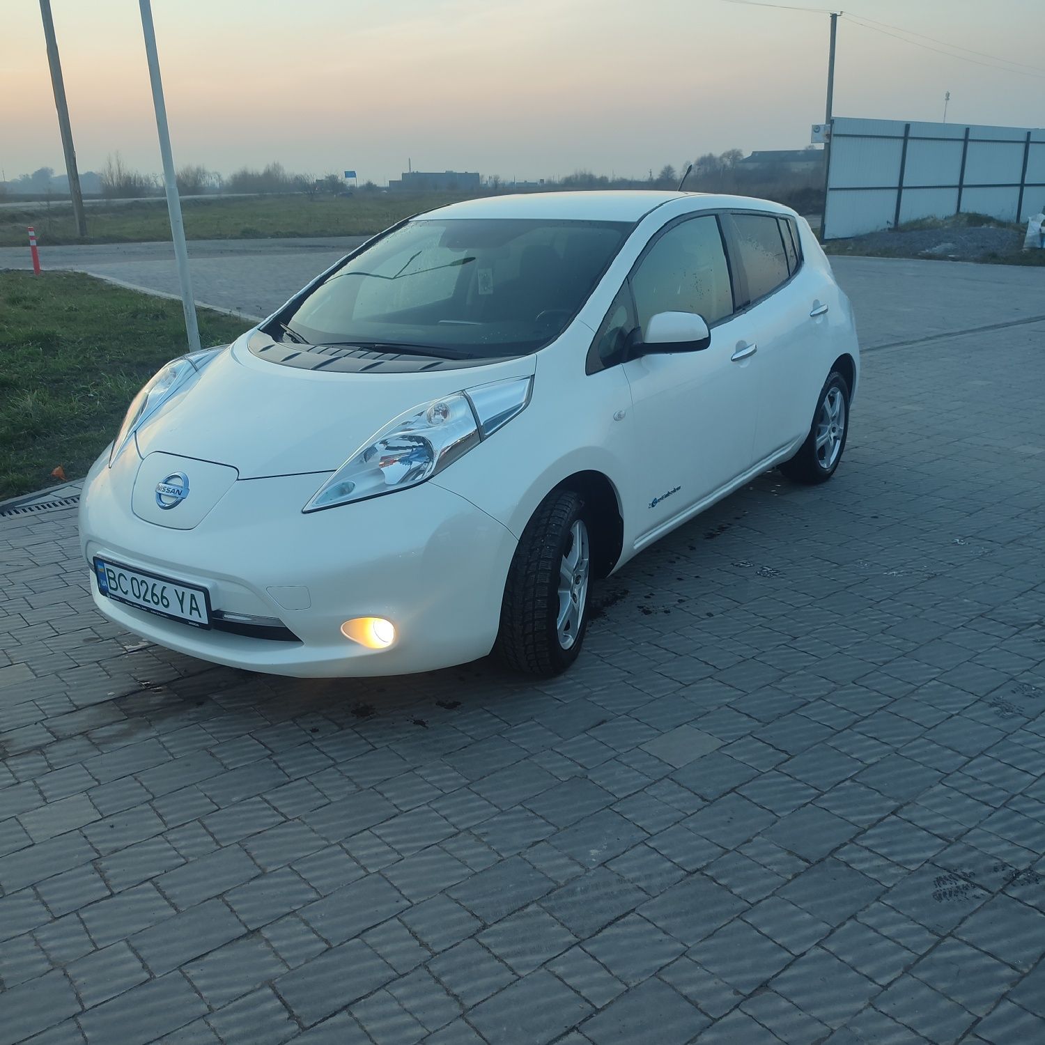 Ніссан ліф nissan leaf