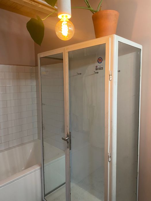 Witryna lekarska, metalowa LOFT, szafka medyczna, przeszklona, PRL