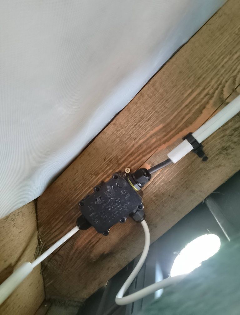 Usługi Elektryczne, Elektryk