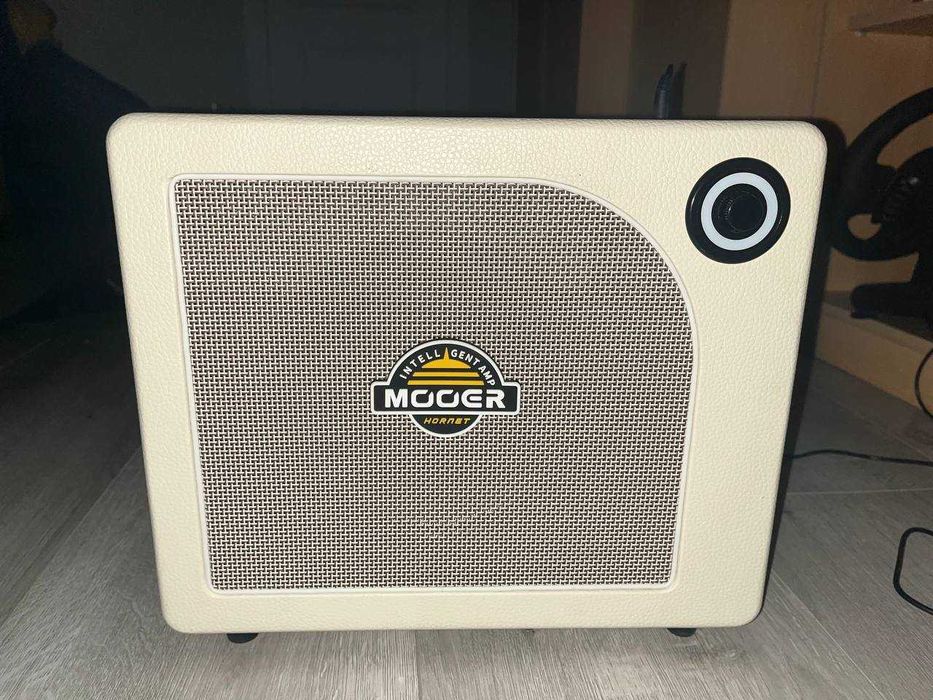 Комбопідсилювач MOOER HORNET 30I