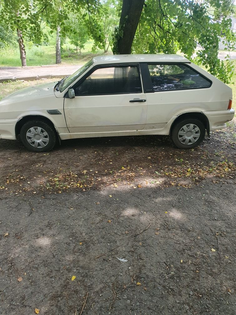 Автомобіль ВАЗ 21083