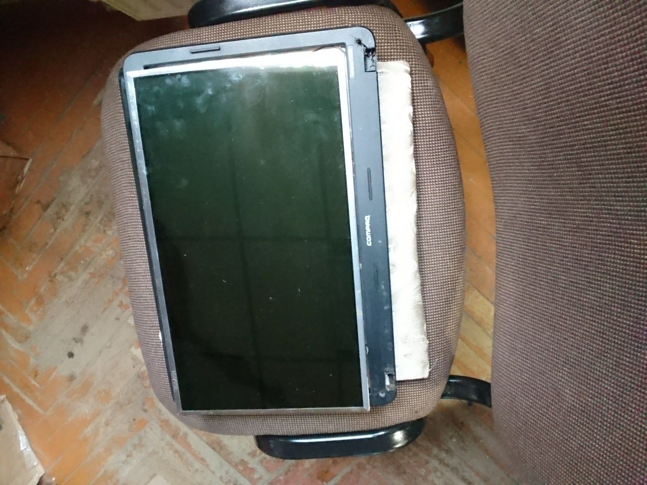 Комплектуючі і Материнська плата HP 655  Compaq (CQ58  -255SR))
