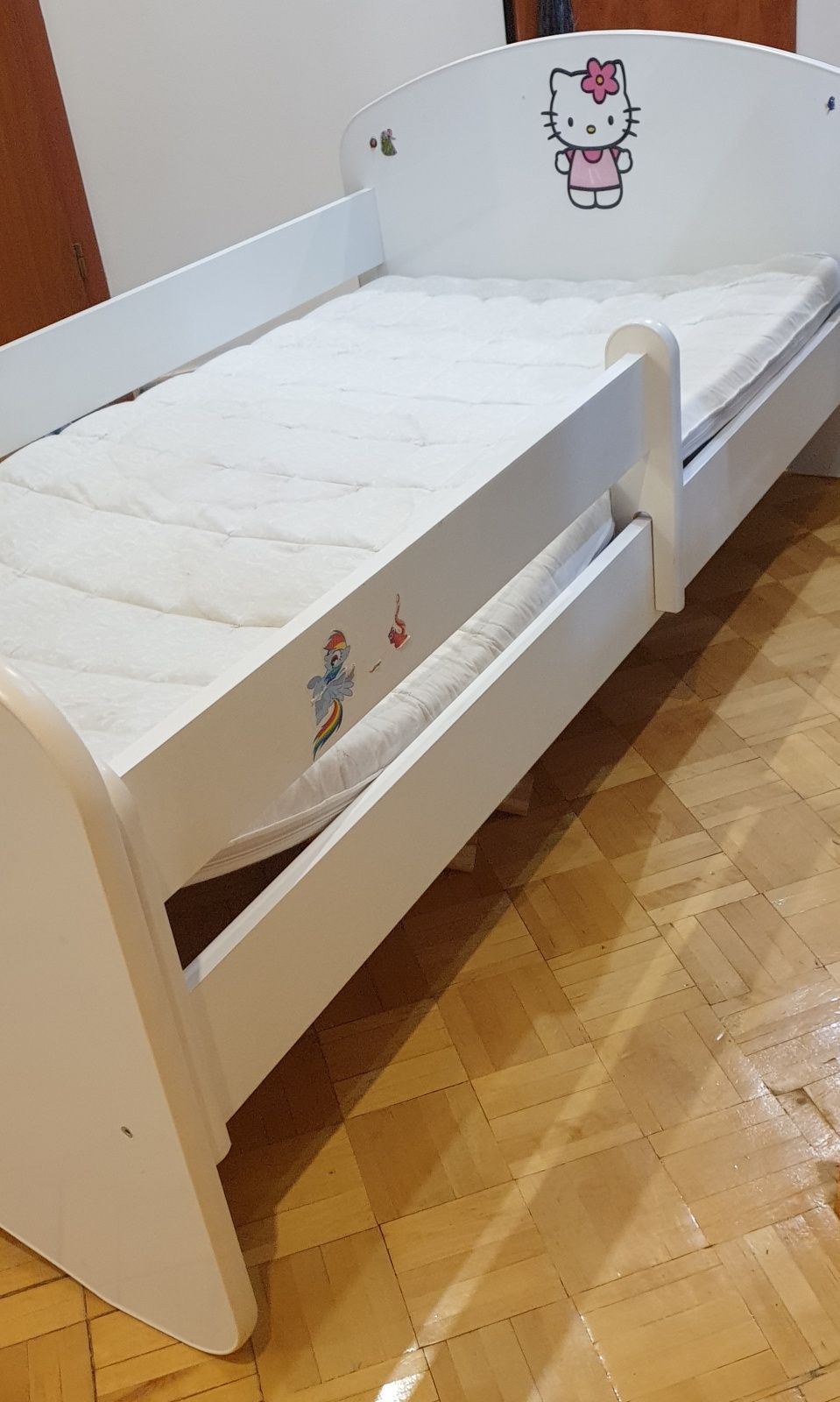 Łóżeczko dla dziewczynki