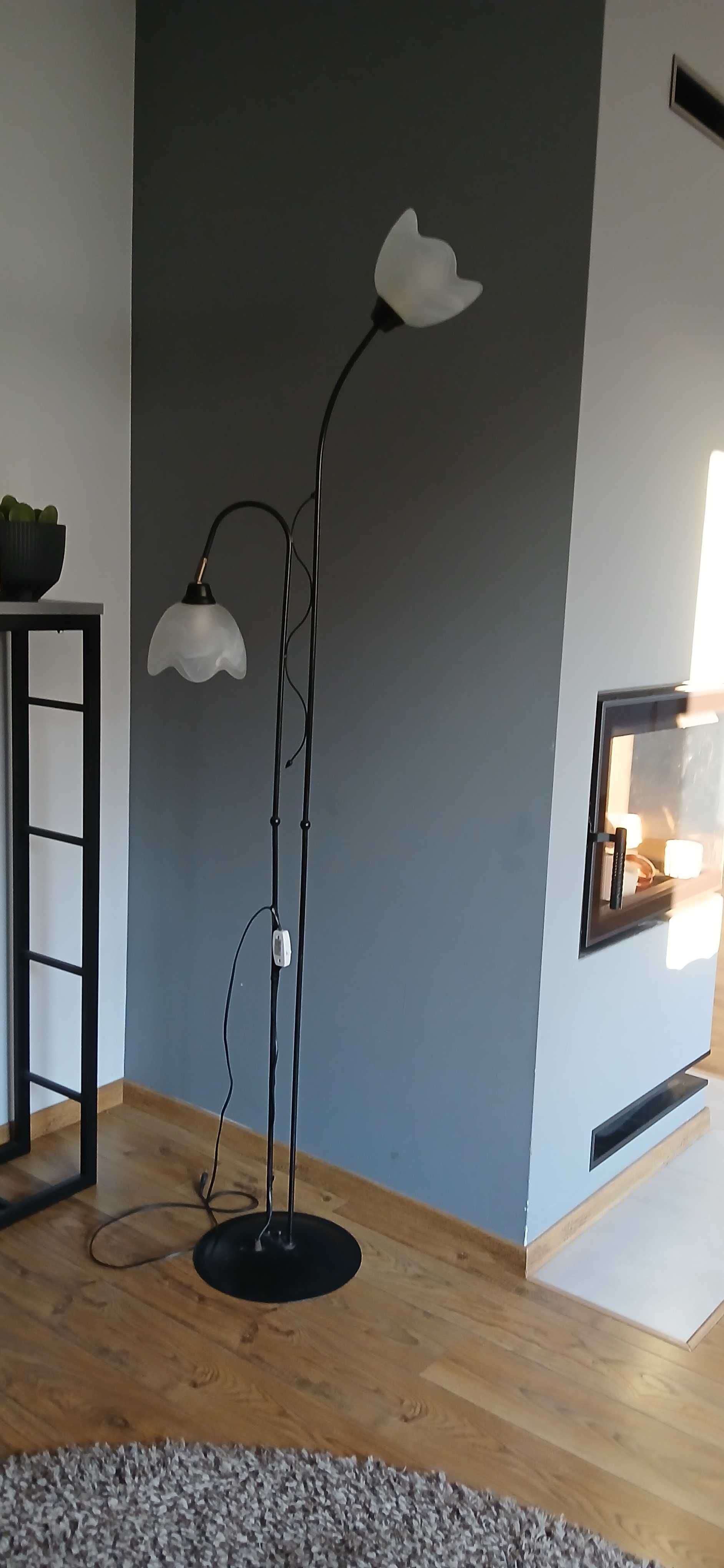 Lampa stojąca - dwa klosze do salonu lub sypialni