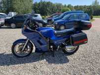 Kawasaki GTR 1000 z 1989 roku .