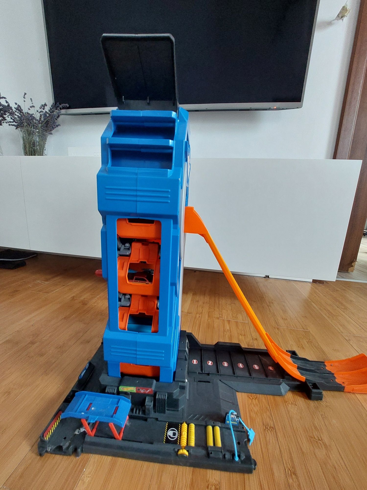 Tor samochodowy Mega Garage Hot Wheels GWT34