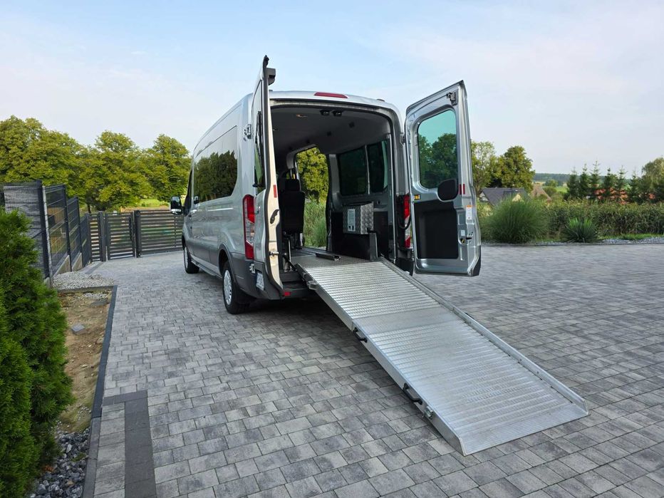 Ford Transit Trend 9 Osobowy Przewóz Osób Niepełnosprawnych Kamper