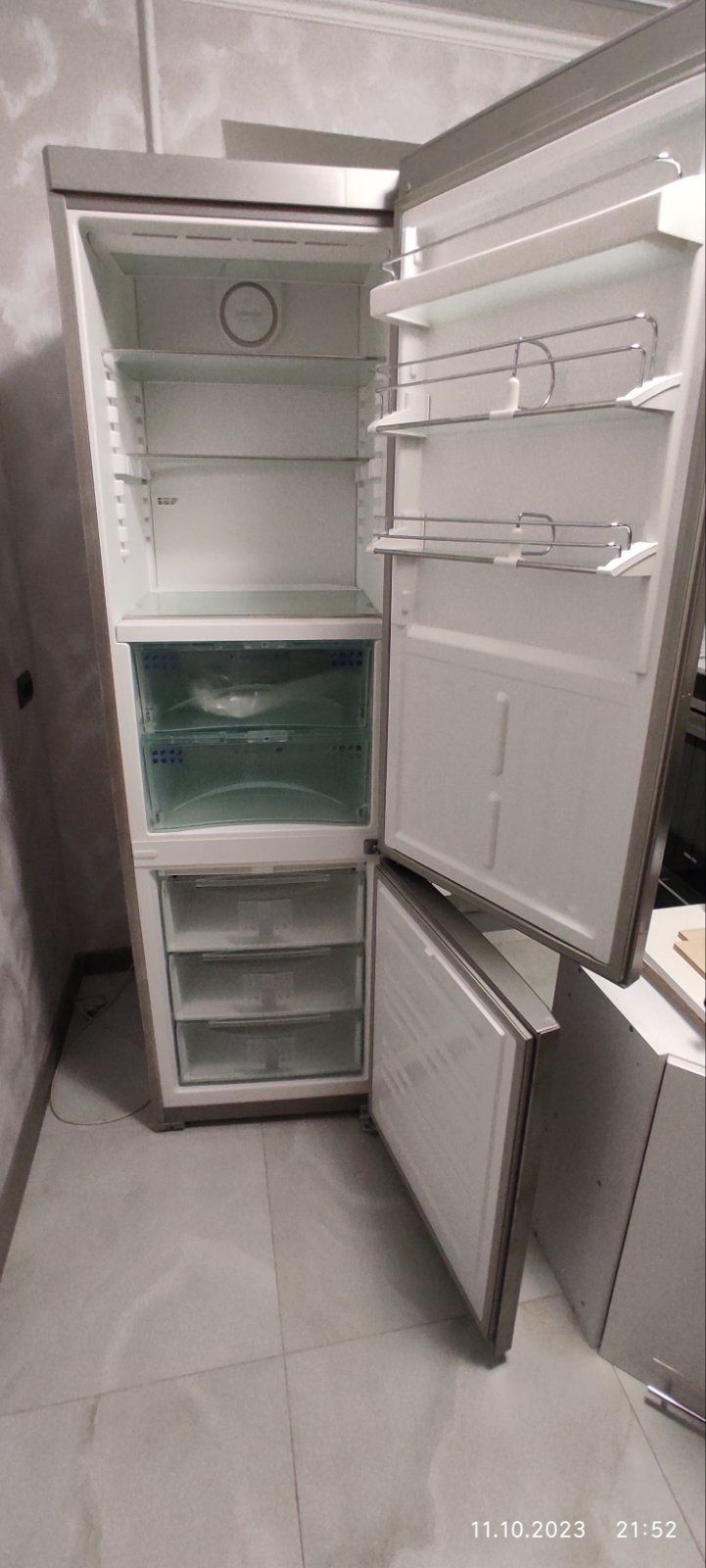 Продам холодильник ЛИБХЕРР