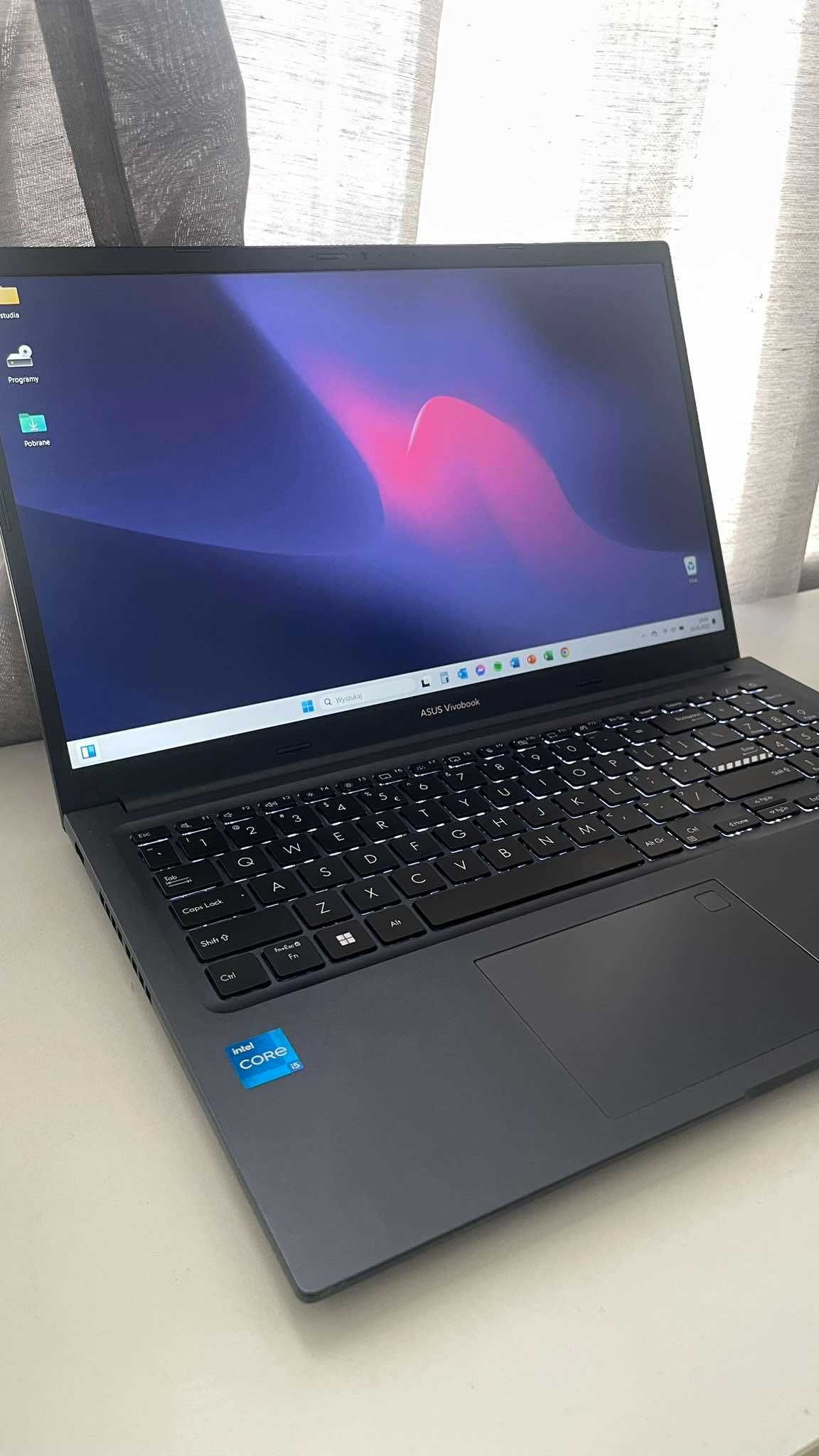 Laptop ASUS Vivobook 15,6" / IPS i5-1240P / 8GB RAM / 512GB SSD
