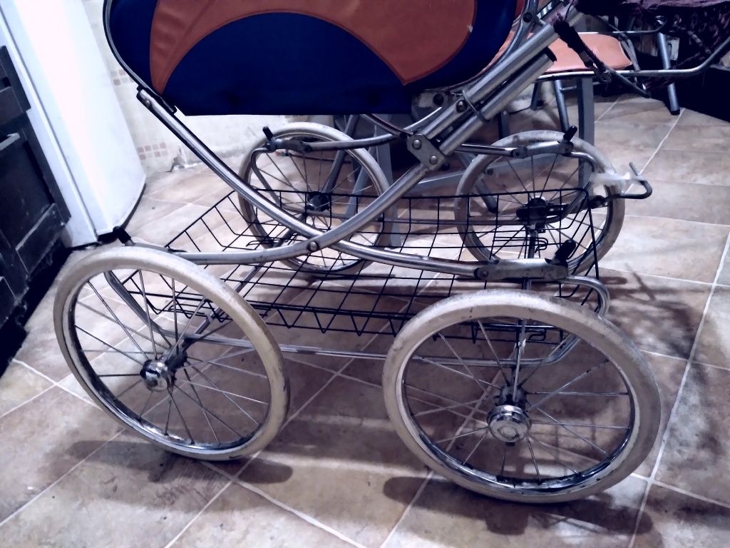 Wozek spacerowy retro lata 60 te.lekki zwrotny firmy zekiwa