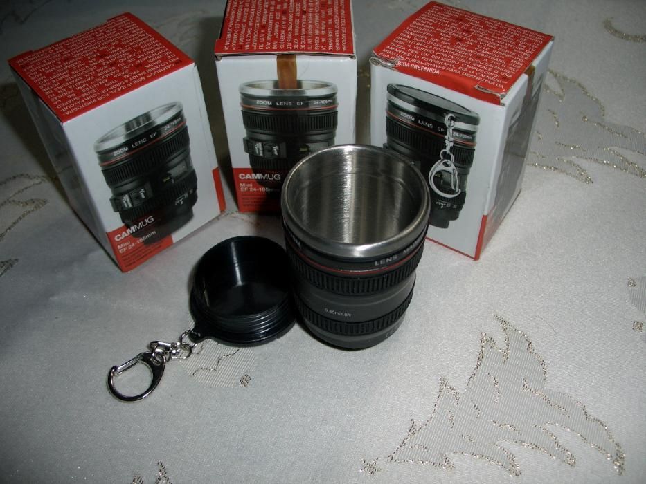 Mini caneca térmica lente porta chaves + caneca objectiva