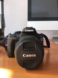 Máquina fotográfica Canon EOS 100D + objetiva 18-55mm + acessórios