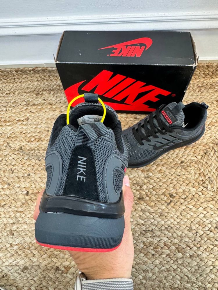 Кросівки чоловічі скрізна сітка Nike Zoom Winflo