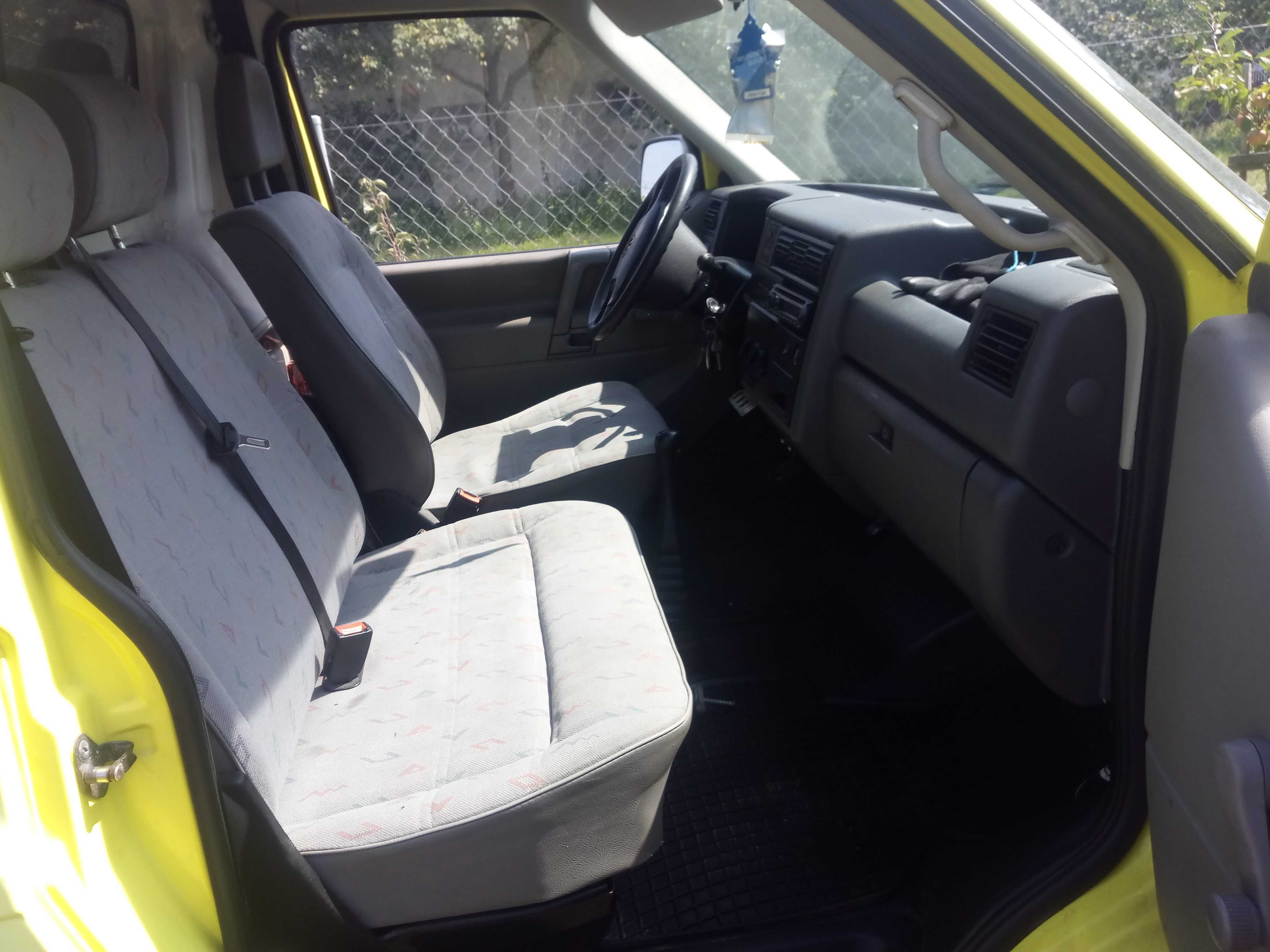 VW Transporter T4 blaszak 1.9