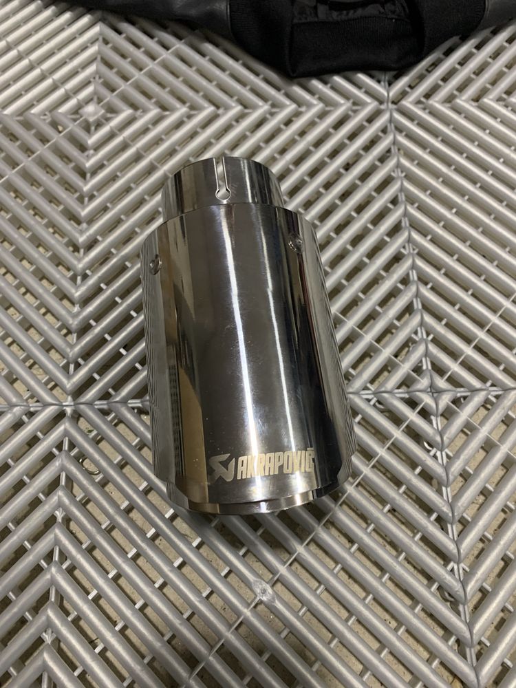 Ponteiras escape - Akrapovic