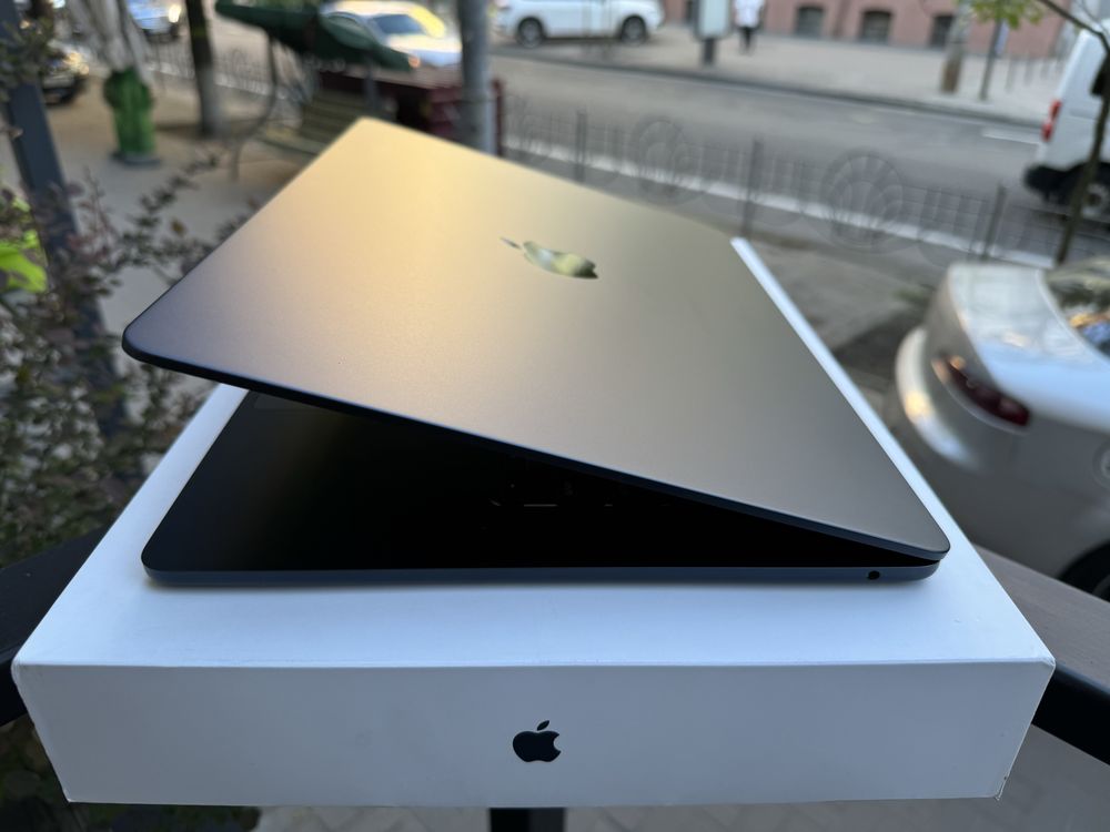 Open Box MacBook Air 15” 2023 M2 8/256 Midnight 1 цикл