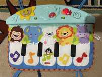 Pianinko do łóżeczka zabawka Fisher Price