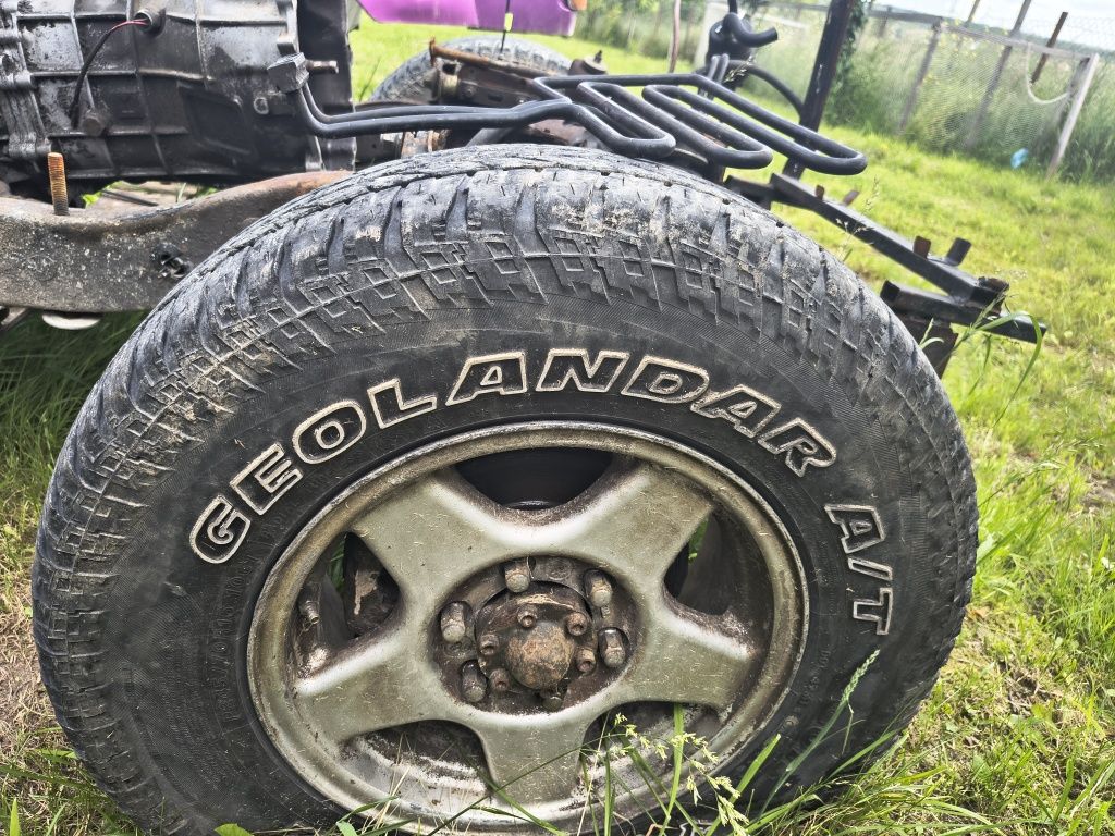 Opel Monterey isuzu trooper диски з резиною245 70 16 6×139
