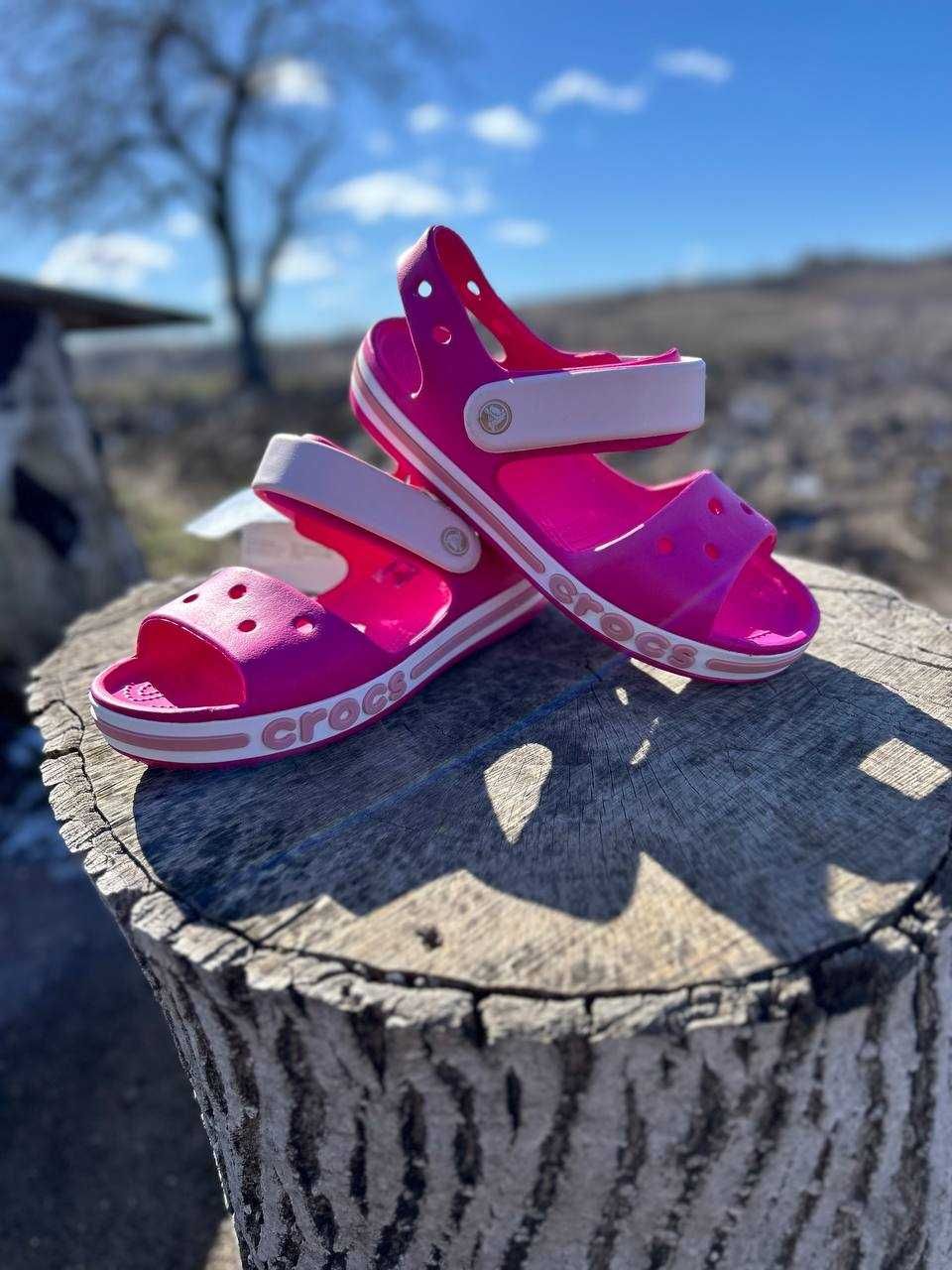Crocs Bayaband Sandal Charcoal детские сандали серые С7-J3