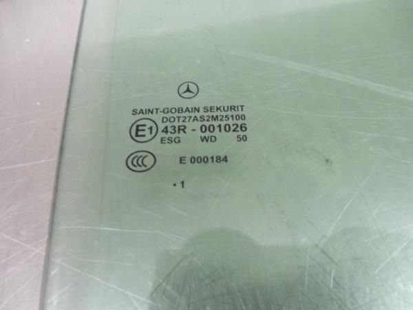 Vidro porta trás direito MERCEDES-BENZ CLS (C218)