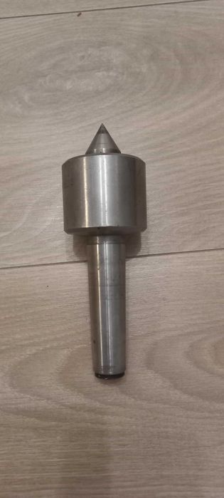 Kieł obrotowy do tokarki