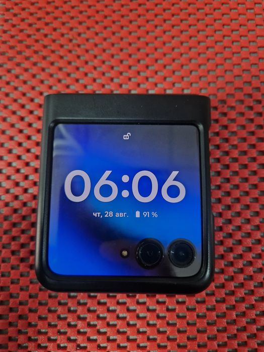 Motorola Razr Plus 8/256 gb