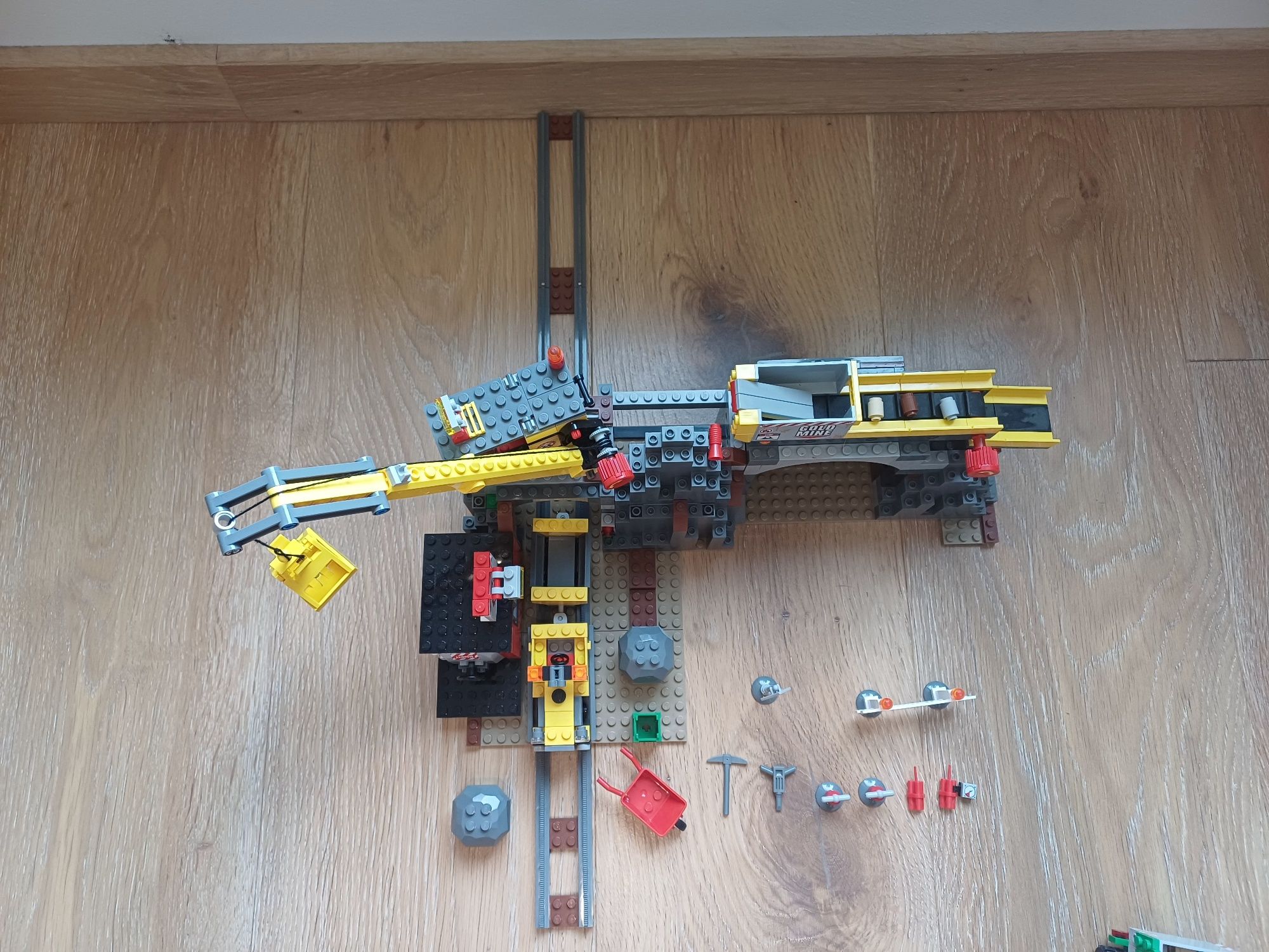 Lego city 4204 The Mine