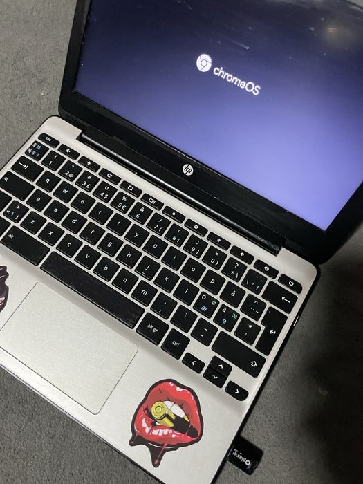 Laptop hp chrome