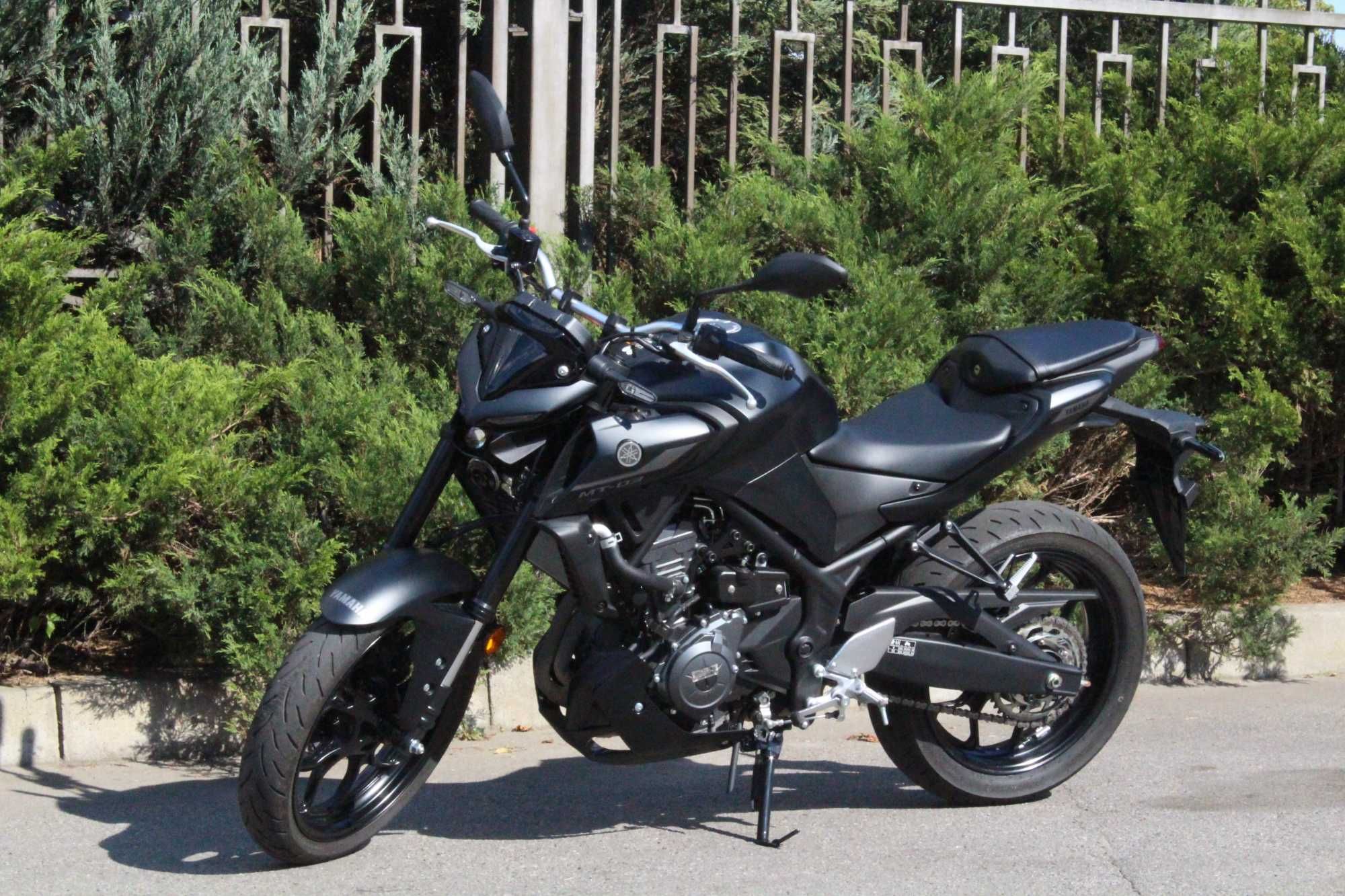Мотоцикл Yamaha MT-03 2025