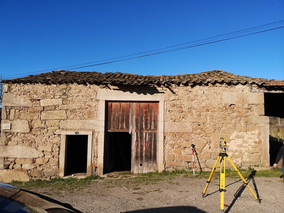 Casa devoluta para reconstrução