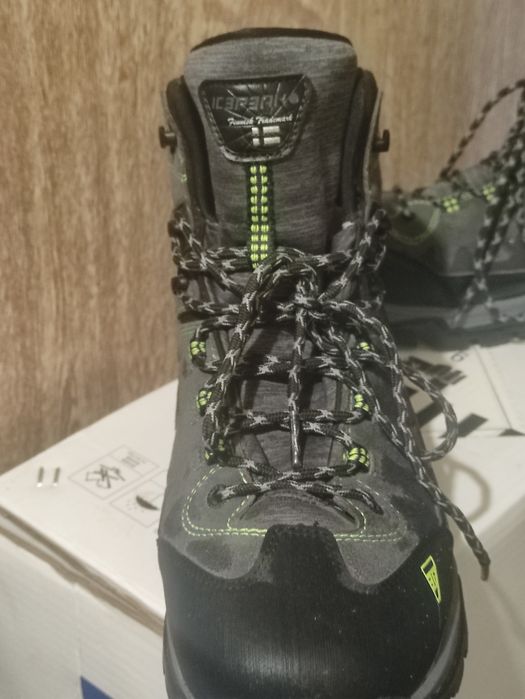 Продам ботинки мужские 46 размер