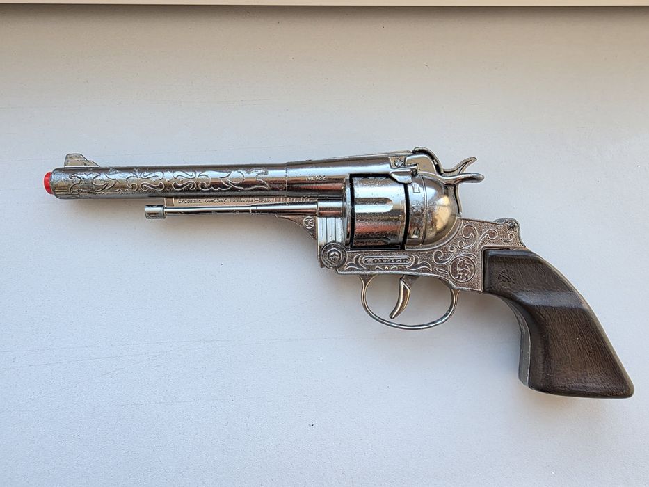 Дитячий револьвер Gonher Іспанія  на пістонах метал